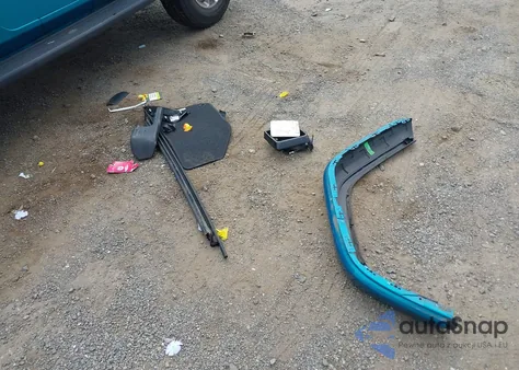 2020 Jeep Wrangler Unlimited Sahara 4X4 z USA, uszkodzony, nr VIN 1C4HJXEG1LW327720